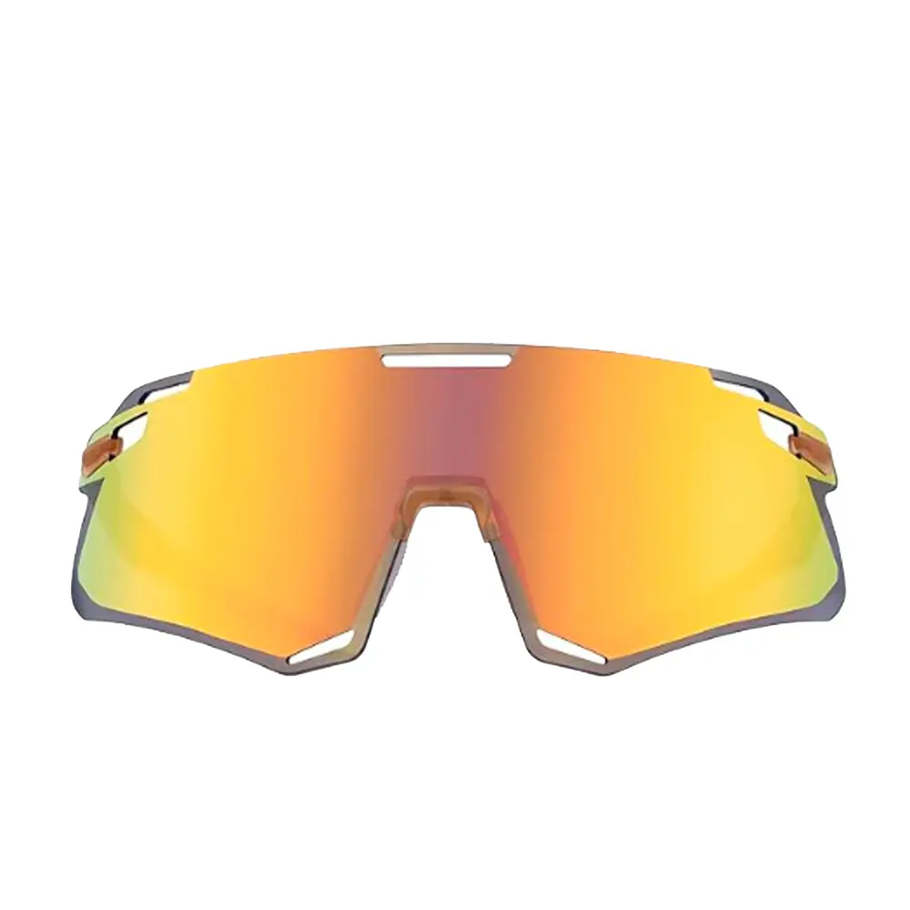 1412000700 AMARILLO.webp